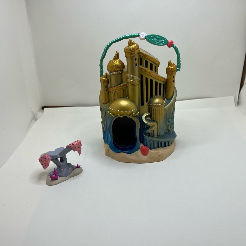 Little Mermaid Ariel Undersea Castle carrying mobile Playset